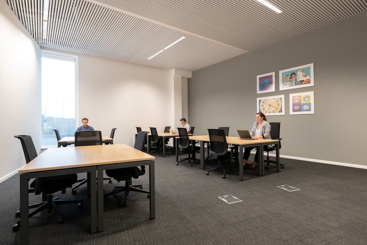 Coworking con sala de reuniones Ultra-modern and energy efficient workspace