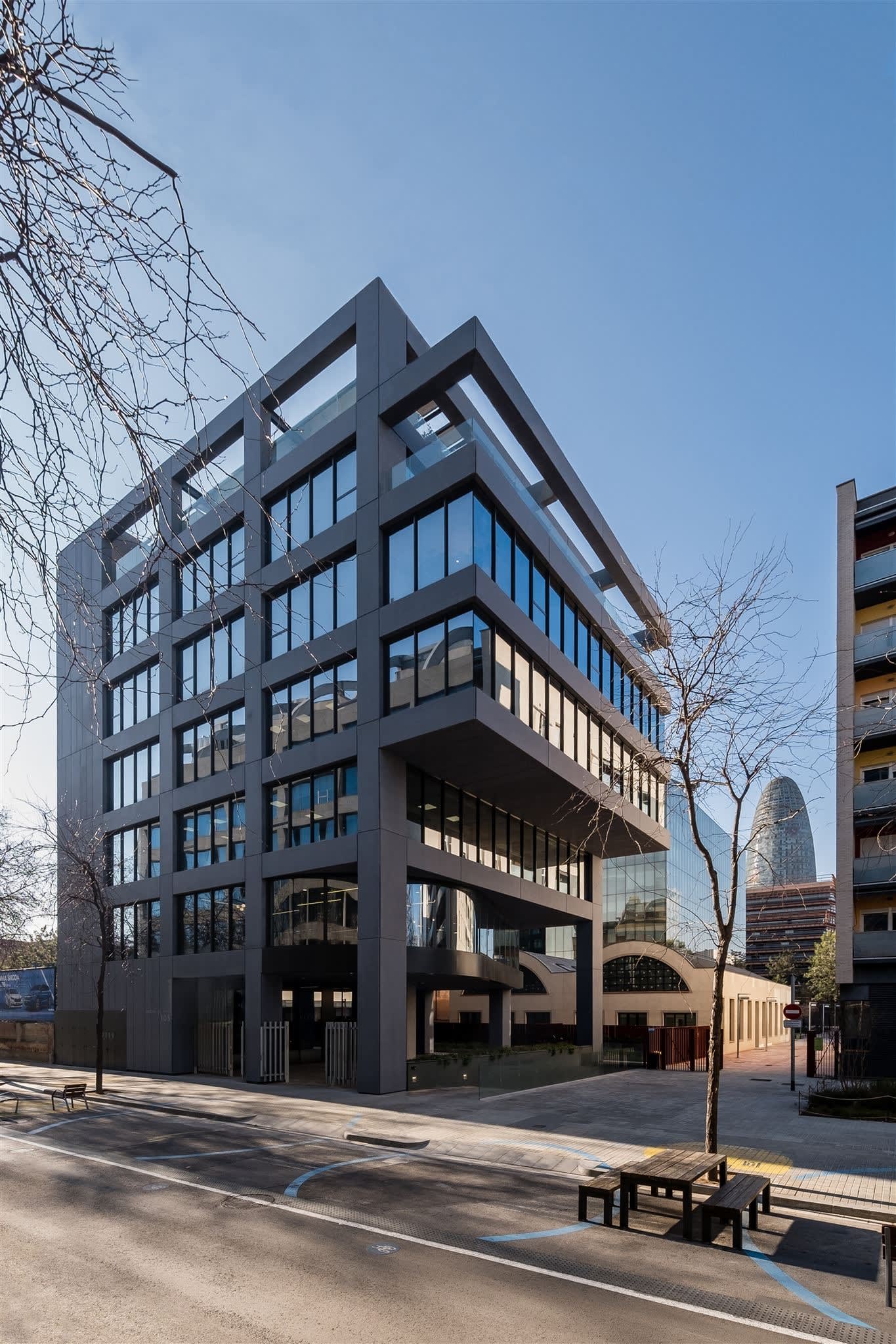 Coworking para equipos en Poblenou | Officionados