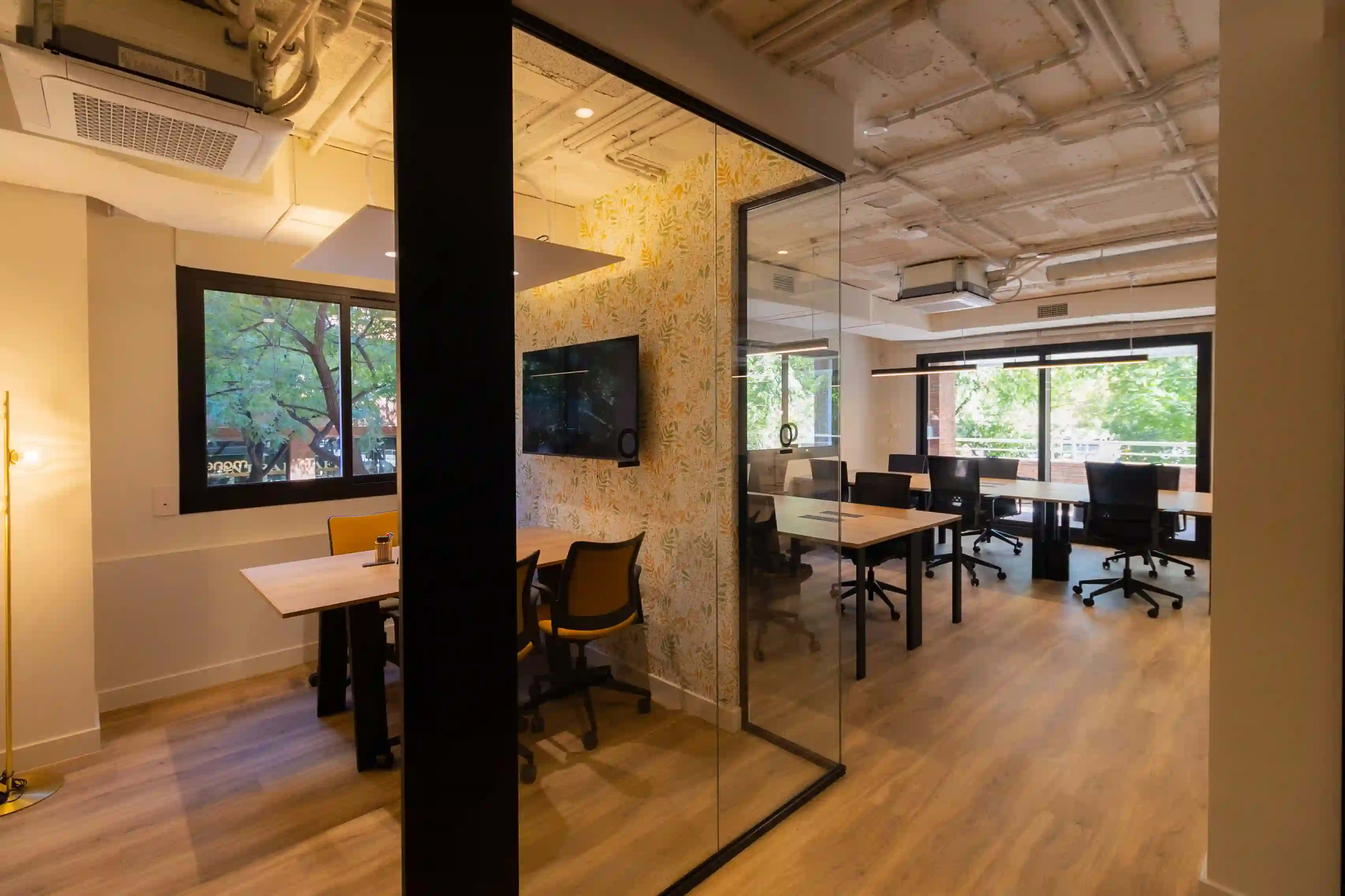 Coworking con sala de reuniones Sant Gervasi