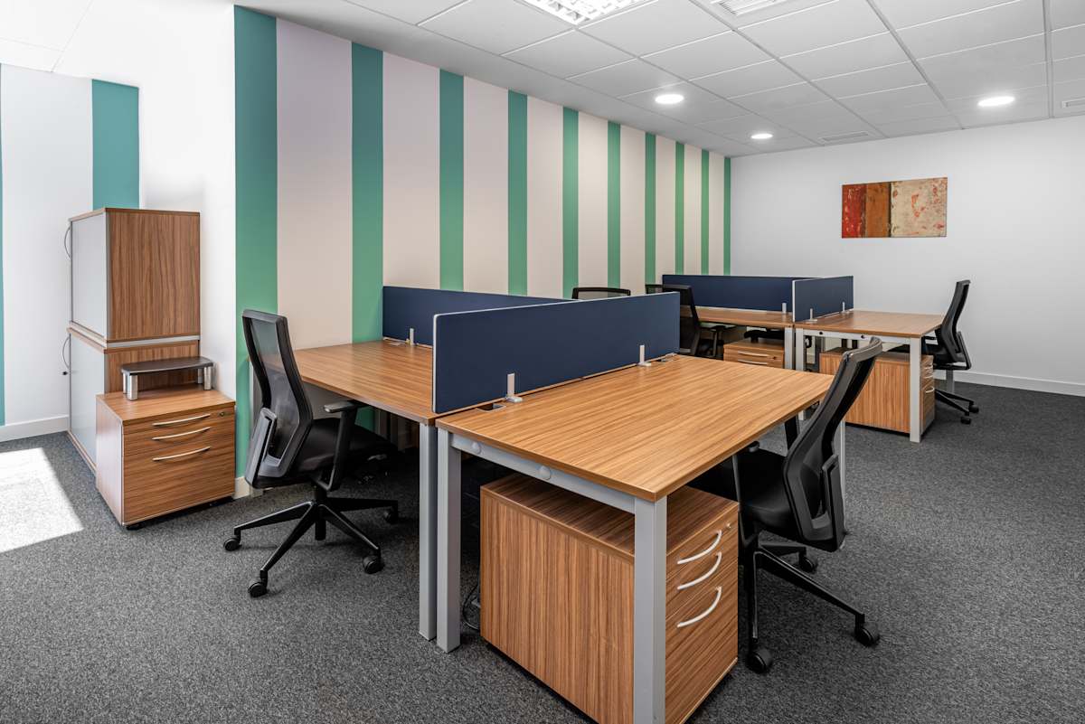 Coworking para equipos en La Moraleja | Officionados
