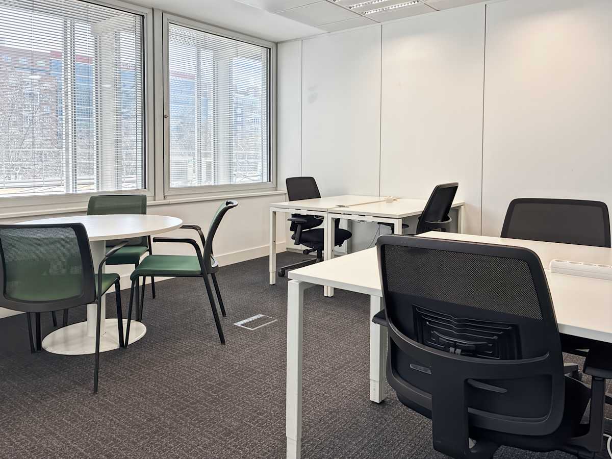 Coworking para equipos en AZCA | Officionados