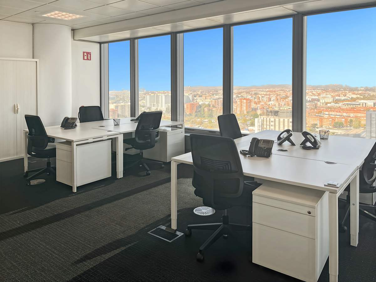 Oficina amueblada en Torre de Cristal Madrid