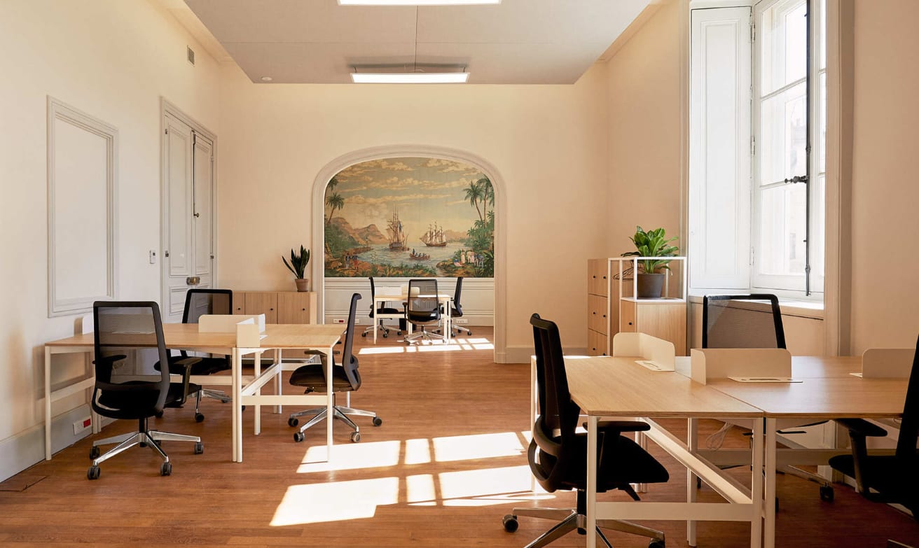 Bureau privé haussmannien Paris | Officionados