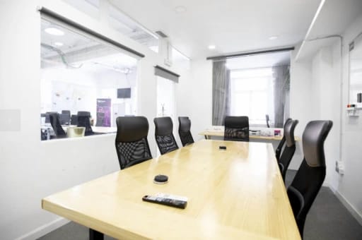 Coworking con sala de reuniones Gracia Joanic