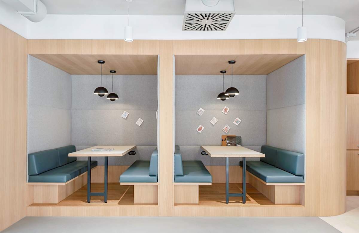 Coworking para equipos en La Marina | Officionados