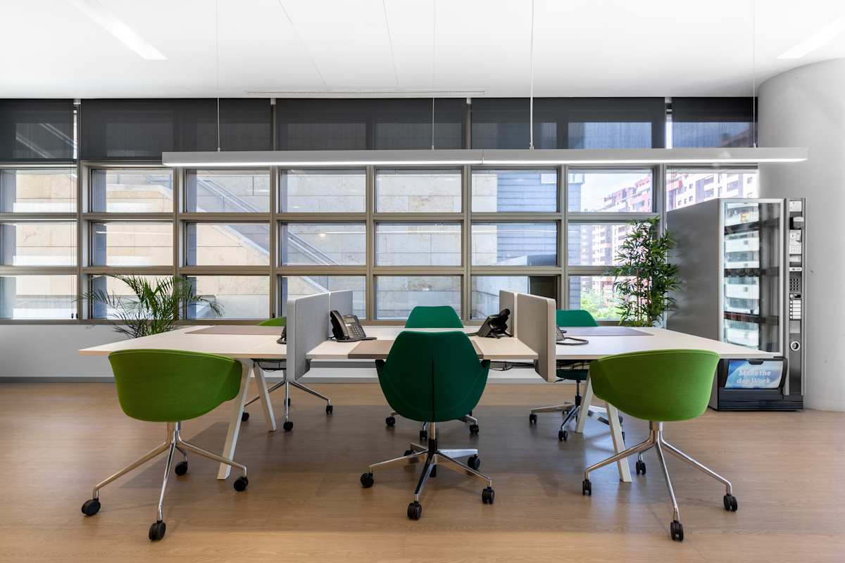 Coworking cerca del centro en Actur