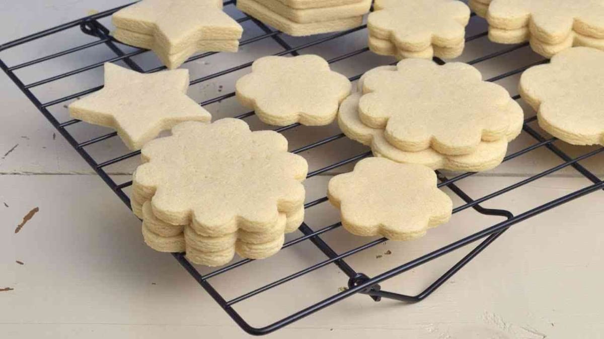 Vegan Sugar Cookies – Soft, Chewy, and Perfect for Decorating