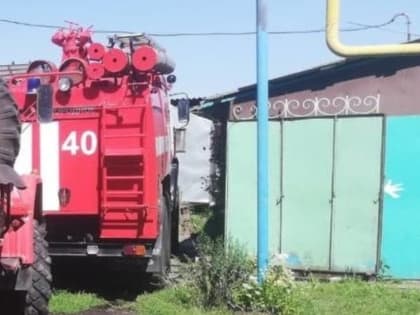 Сарай загорелся в селе Скородное Губкинского горокруга