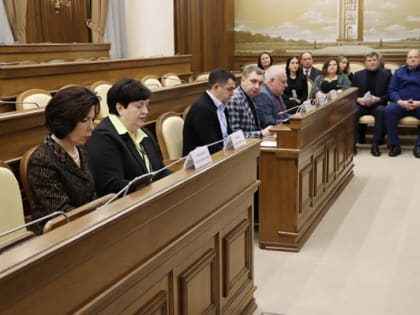 Депутаты облдумы обсудили новую редакцию закона о противодействии коррупции в Белгородской области