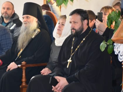 Конкурс рождественских песен и колядок прошёл в Красногвардейском районе