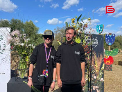 Флористы международного класса представили арт-объекты «Белгородский ветер» и «Белгородская осень»