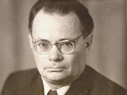 Мини-выставка посвященная Александру Семёновичу Васильеву