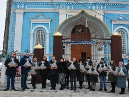 Традиция с историей: Накануне Рождества храмы Корочанского района получили в подарок сладких овечек