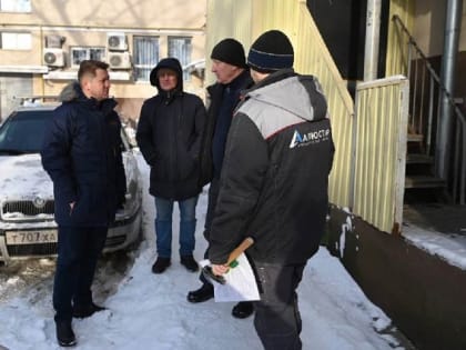 Мэр Белгорода Валентин Демидов проверил ход работ на объектах, которые восстанавливают после обстрелов