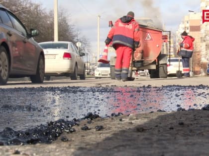 Мэр Белгорода Валентин Демидов поручил усилить работы по ямочному ремонту