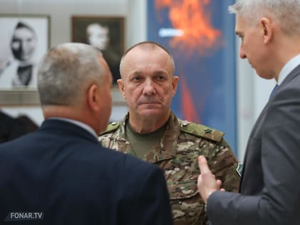 Добровольцам отряда «Барс» передали боевое знамя