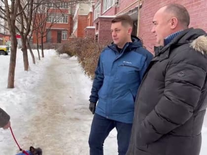 Мэр Белгорода Валентин Демидов с замгубернатора по ЖКХ Сергеем Довгалюком провели выездные проверки дворовых территорий