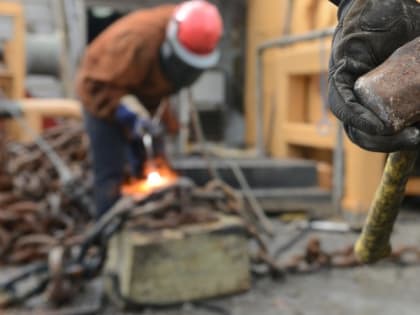 Минстрой РФ проинформировал о нехватке работников в сфере строительства