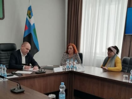 Сегодня глава администрации Алексеевского городского округа провёл личный приём граждан