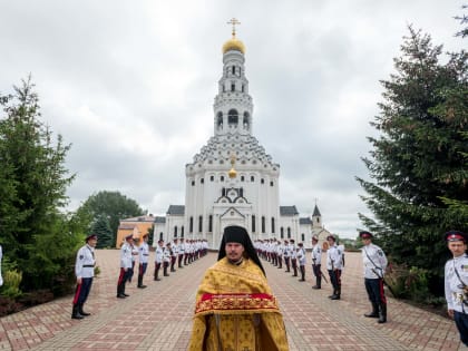 В Прохоровке прошли престольные торжества