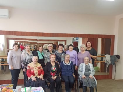 «Вдоль по улице метелица метет»