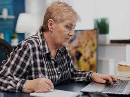 Белгородский Минсоцтруд напомнил правила получения выплаты для ветеранов труда