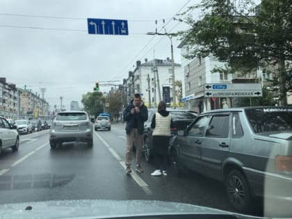 В Белгороде на пр. Богдана Хмельницкого перед улицей Преображенской произошло ДТП