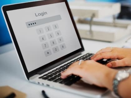 Минцифры РФ введёт двухфакторную авторизацию на «Госуслугах» с 1 марта