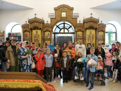 Литургию для детей-инвалидов совершили в белгородском Губкине