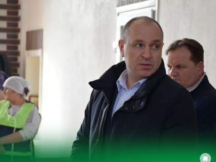 Сегодня глава администрации Алексеевского городского округа Алексей Николаевич Калашников с рабочей поездкой посетил ООО  «Агротех-Гарант» Алексеевский
