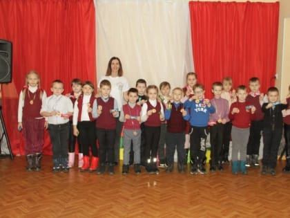 Троицкие ребята губкинской территории стали участниками игры «В гостях у сказки»