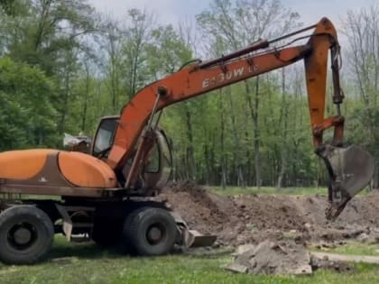 Строители приступили к реконструкции центрального городского парка им. Ленина в Белгороде