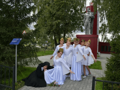 В Красненском районе после реконструкции открыли мемориал