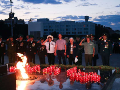 22 июня на площадке перед зданием Белгородского музея-диорамы прошла героико-патриотическая акция «Самый длинный день в году»