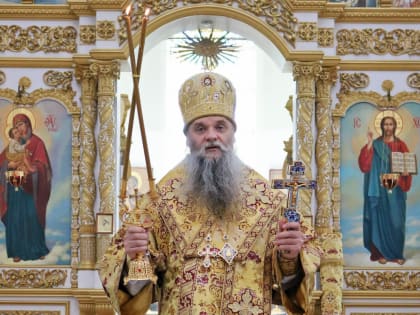 Епископ Савва совершил Божественную Литургию в Свято-Николаевском кафедральном соборе города Валуйки