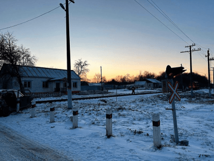 В Белгородской области автомобиль столкнулся с поездом