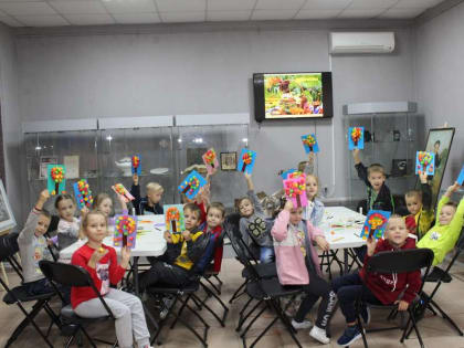 В МБУК «Алексеевский краеведческий музей» состоялся литературно-исторический аукцион «Осенины»