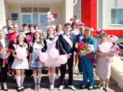 Настоятель Свято-Митрофановского храма села Малакеево посетил мероприятие посвященное последнему звонку