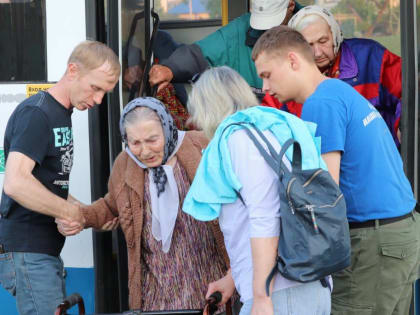 Первый замсекретаря регионального отделения партии, спикер облдумы Юрий Клепиков побывал в белгородских пунктах временного размещения, которые принимают жителей Шебекино