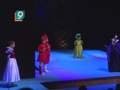«Чей Новый год?»: в театре начались новогодние утренники