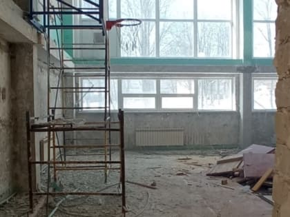Ремонт спортивного зала в Майской гимназии Белгородского района продолжился