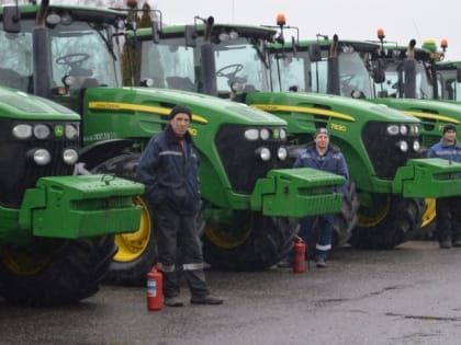 Краснояружские аграрии продолжат подготовку техники к весенним полевым работам