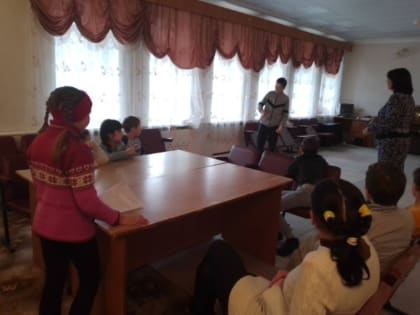 Культработники села Вислая Дубрава губкинской территории провели игру «Улица полна неожиданностей»