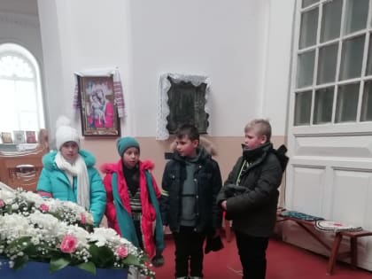Ученики 4 класса Лесноуколовской школы посетили храм Рождества Христова