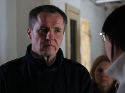 Вячеслав Гладков проконтролировал ход строительных работ на объектах здравоохранения Белгорода