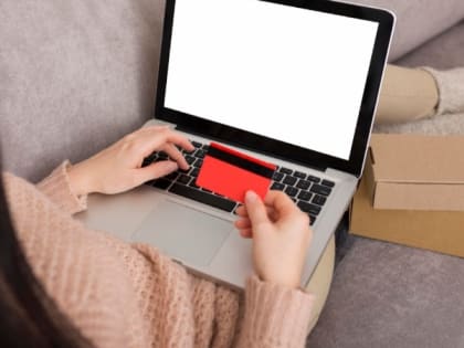 Расходы граждан РФ на покупки в интернете выросли до 5 триллионов рублей в 2022 году