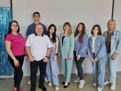 В преддверии Дня России члены молодёжной избирательной комиссии провели интеллектуальную игру «Моя Россия»