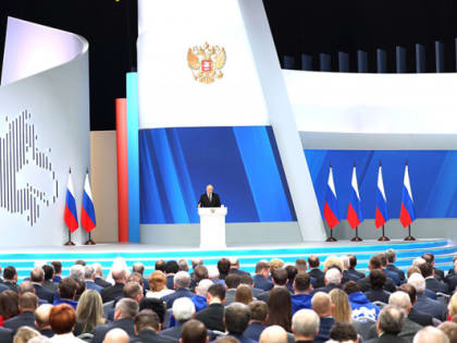 «Мы выбираем жизнь и уверенно смотрим в будущее»: Юрий Клепиков прокомментировал Послание Президента Владимира Путина Федеральному Собранию РФ