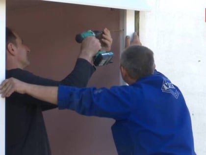 В Белгороде продолжают восстанавливать повреждённое остекление