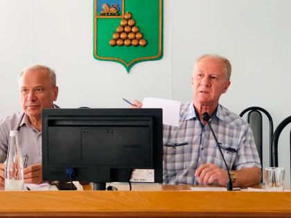 Состоялось шестьдесят четвертое (внеочередное) заседание Совета депутатов Валуйского городского округа